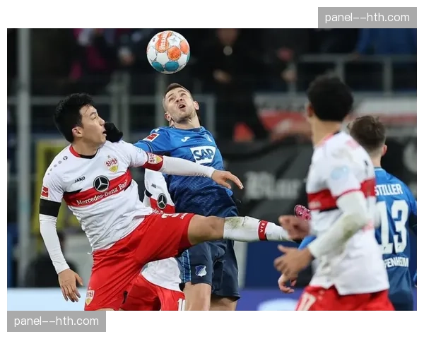 霍芬海姆官方宣布，主力门将鲍曼因肩伤将缺席剩余赛季