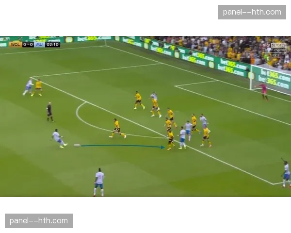 战术板：分析师认为纳瓦雷特的速度将成为制约洛马琴科的关键